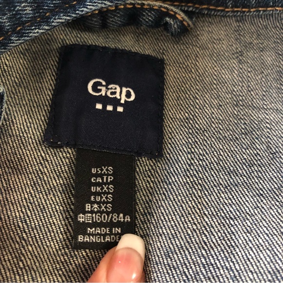 Gap Jean jacket - Picture 7 of 7